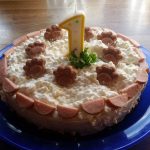 Hundetorte-mit-Leberwurst